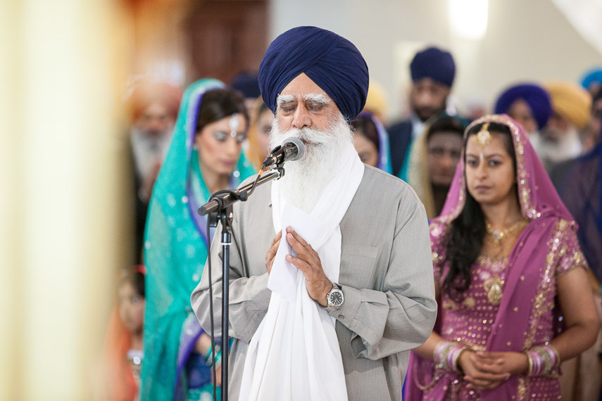 Female Asian Wedding Photographer for Sikh Wedding Ceremony